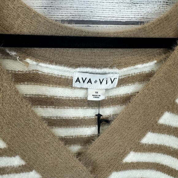 Ava & Viv Plus Size Cream & Tan Striped V-Neck Oversized Sweater Size 1X - Picture 4 of 9